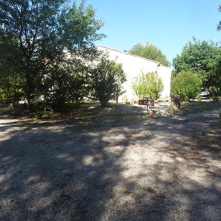 Chambre D'Hotes La Pinede Lambesc Luaran gambar