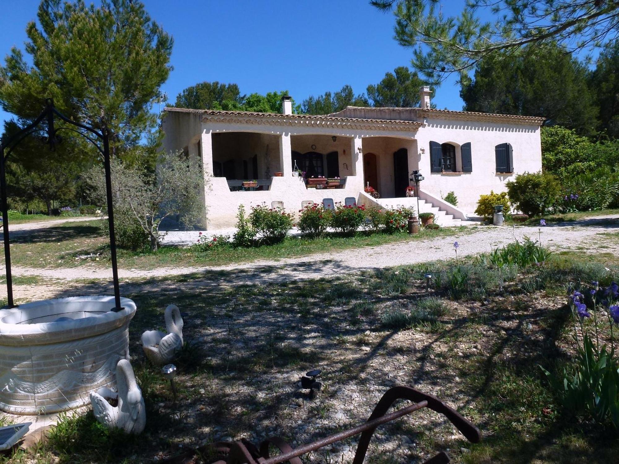Chambre D'Hotes La Pinede Lambesc Luaran gambar