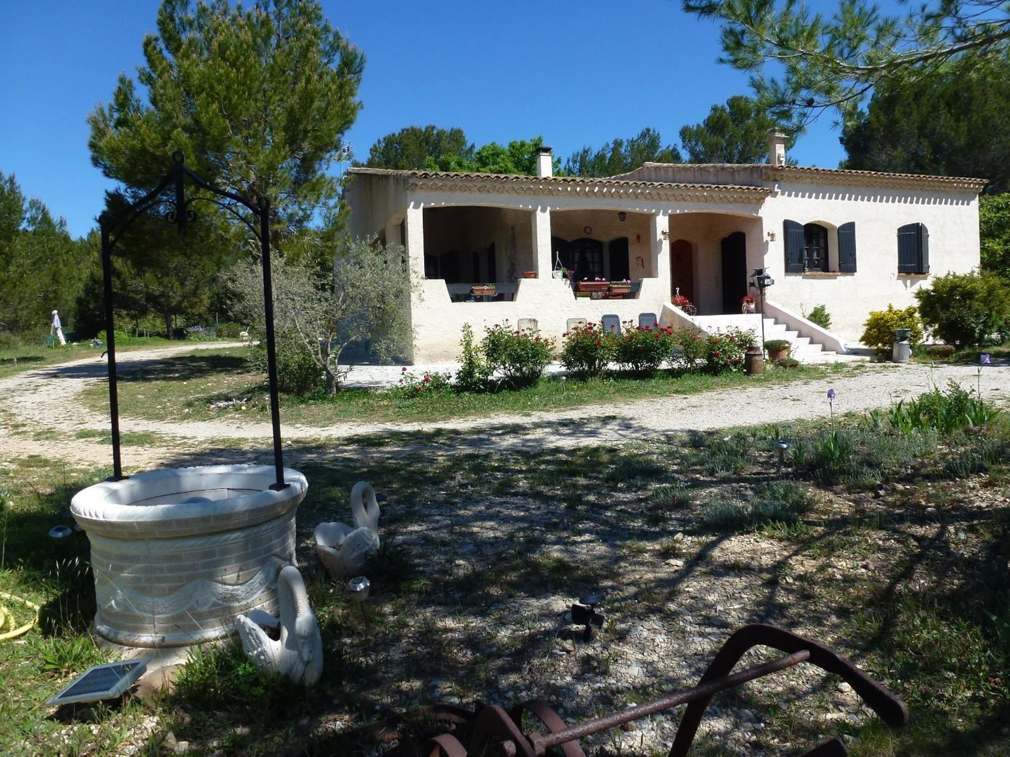 Chambre D'Hotes La Pinede Lambesc Luaran gambar