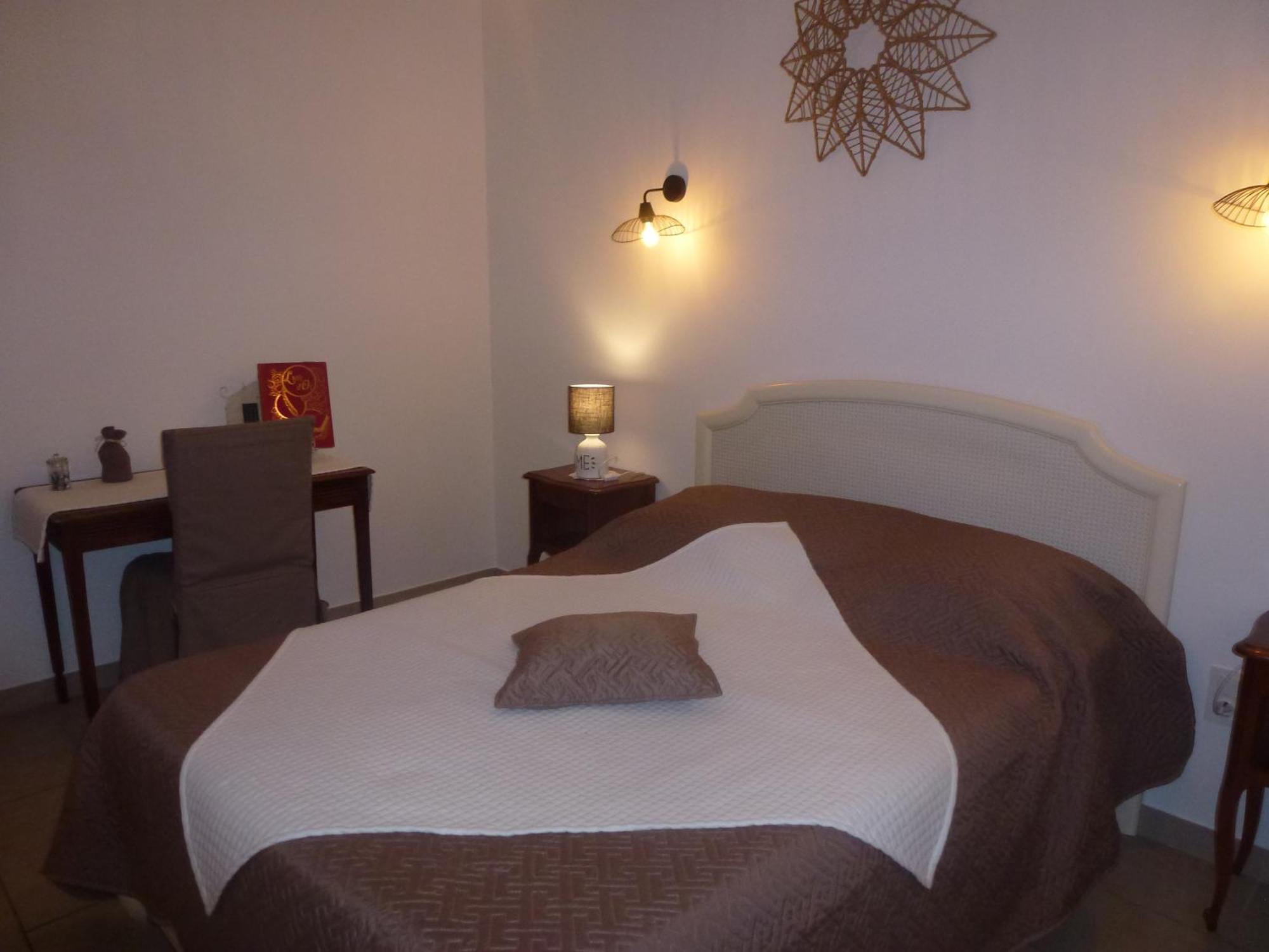 Chambre D'Hotes La Pinede Lambesc Luaran gambar