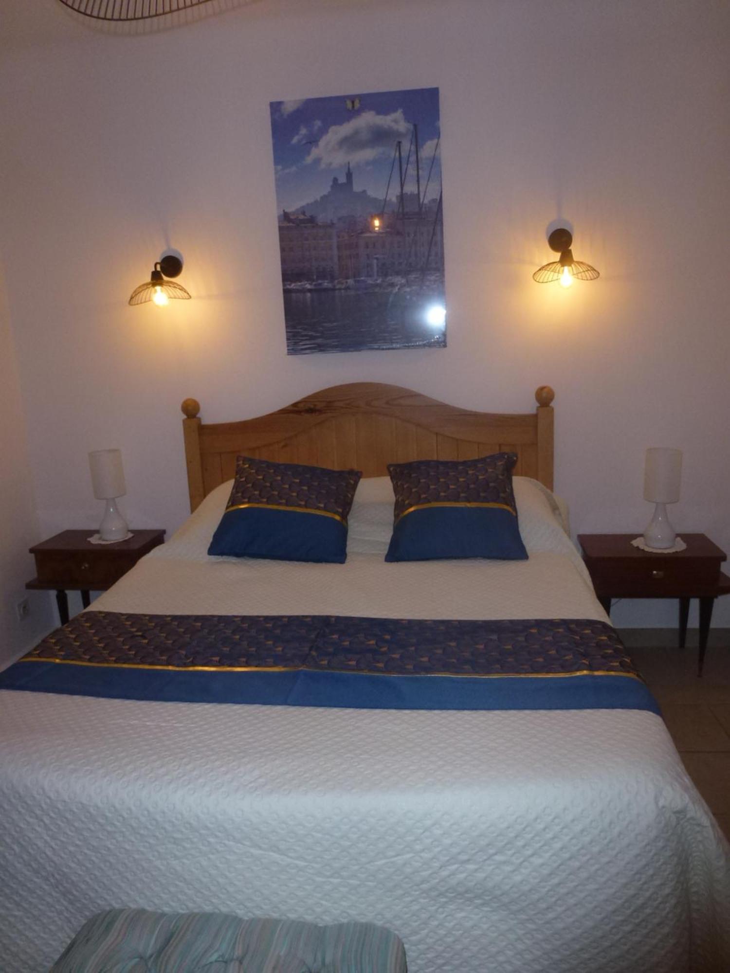 Chambre D'Hotes La Pinede Lambesc Luaran gambar