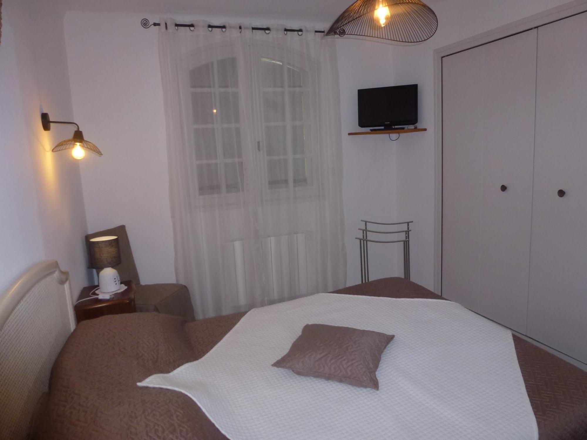 Chambre D'Hotes La Pinede Lambesc Luaran gambar