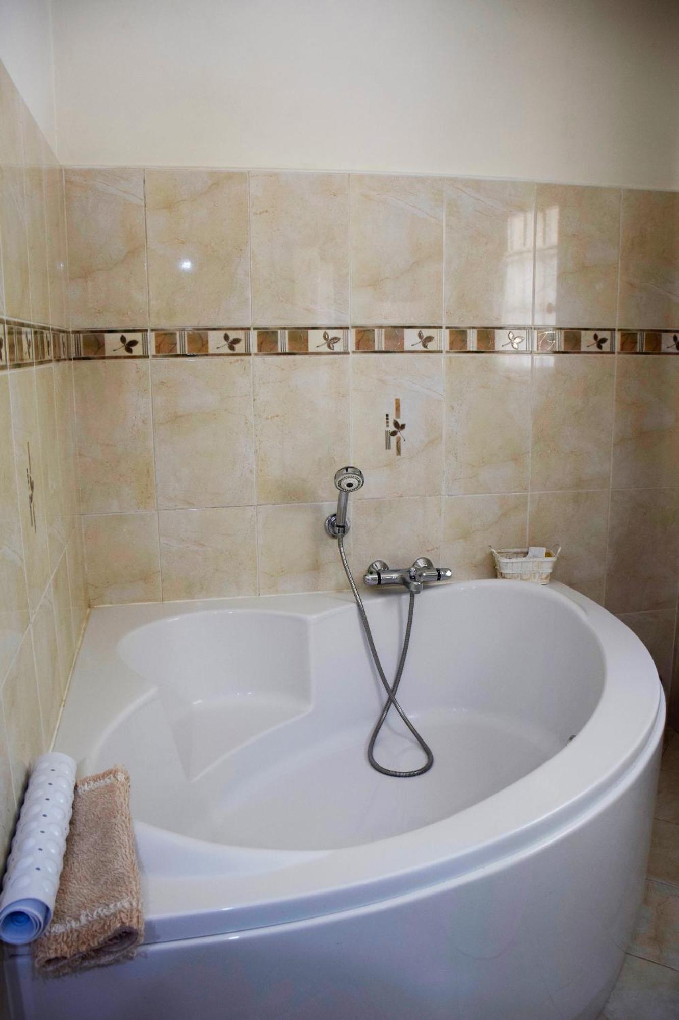 Chambre D'Hotes La Pinede Lambesc Luaran gambar